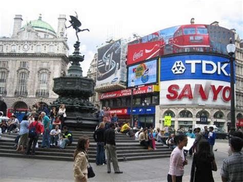 Time in london united kingdom now. Picadilly Circus - YouTube