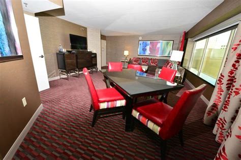 Small private cardio room, plus free access to fitness center and spa facilities at mgm. Tower One Bedroom Suite - Picture of MGM Grand Hotel and ...