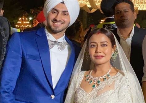 Exclusive Neha Kakkar And Rohanpreet Singh Wedding Reception Photos The Duo Looks Adorable