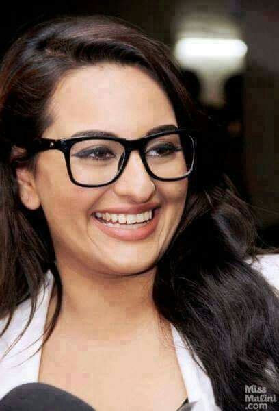 Pin By Kamil Khan On Sonakshi Sinha Sonakshi Sinha Glasses Square Glass