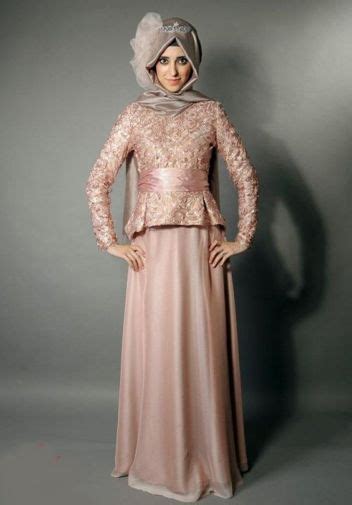 Desain baju seragam sekolah dunia pendidikan. 20+ Model Kebaya Muslim Terbaru 2018: Modern & Elegan