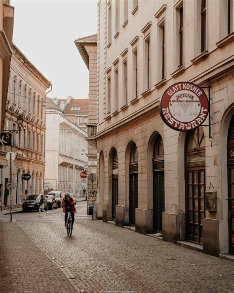 A Travellers Guide To Budapests Thriving Jewish Quarter The Common