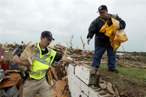 Capt Spauldings World 17 Found Alive In Joplin Tornado Debris