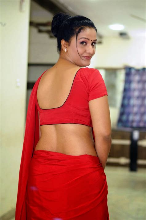 Serial actress chandralekha navel hot. Hot Mallu Aunty Apoorva Huge Cleavage And Navel Show ...