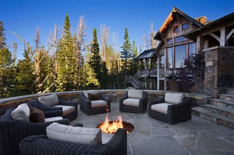 Rustic Mountain Retreat Boasts Lodge Style Appeal In Big Sky Montana