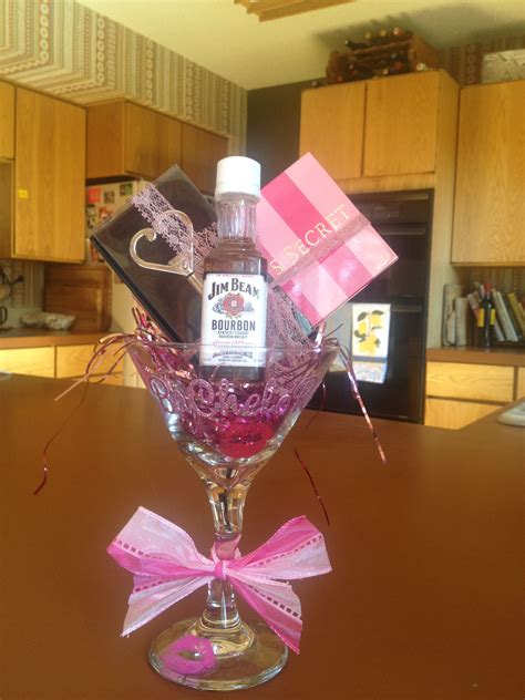 Pin By Kathy Beede On My Concoctions Bachelorette Party Ts Bachlorette Party Favors