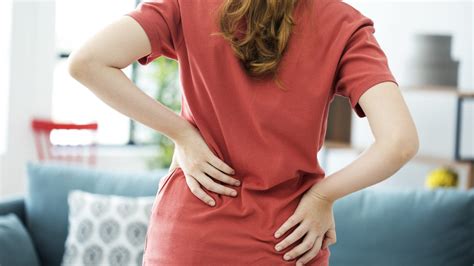 5 Causes Of Right Side Back Pain Healthshots