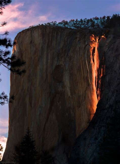 Yosemites Sunlit Waterfall Looks Like Glowing Lava Yosemite