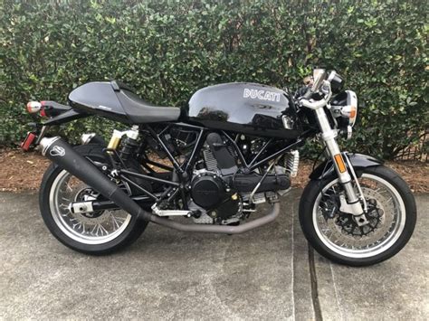 This bike has timeless sport classic shape with the advantage of twin seat versatility. No Reserve: 2007 Ducati Sport Classic 1000 Biposto ...