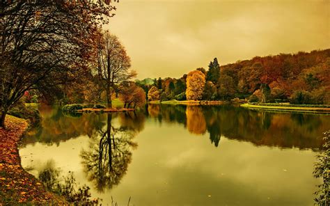 Download Wallpaper For 240x320 Resolution Lake Dusk Autumn Trees