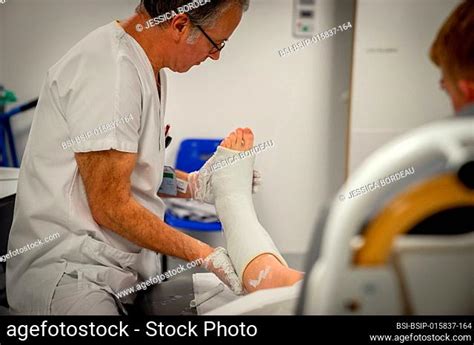 Ankle Hematoma And A Fracture Stock Photos And Images Agefotostock