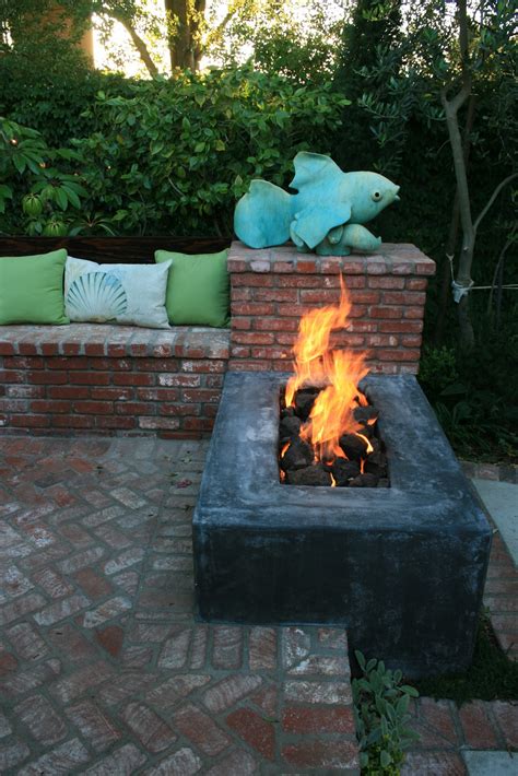 Ciao Newport Beach A Backyard Fire Pit