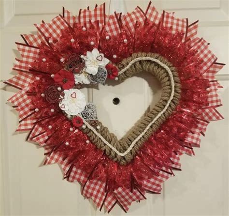 75 Stunning Dollar Store Diy Valentines Day Wreath Ideas Diy