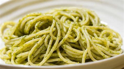Cómo hacer Espagueti verde con chile poblano Receta fácil