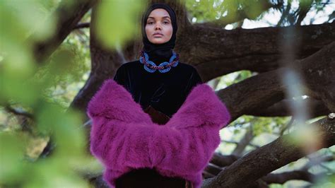 Model Halima Aden Is Redefining The Idea Of Modest Style On The Runway