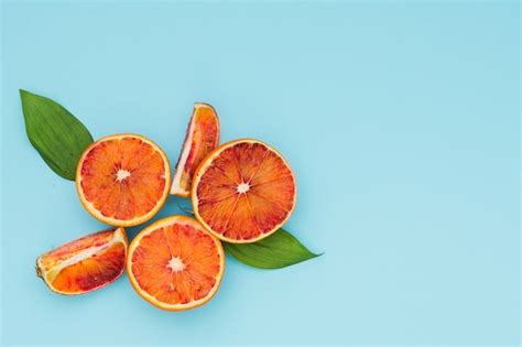Oranges Coupées Vue De Dessus Photo Gratuite