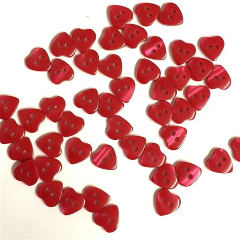 10 Red Heart Buttons Heart Shaped Buttons Tiny Buttons Etsy Uk In