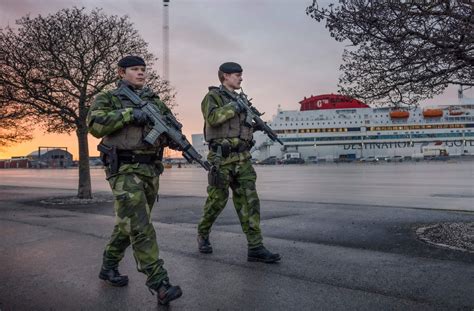 Sweden Worried By Russia Beefs Up Troops On Gotland Bloomberg