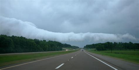 10 Most Astonishing And Unbelievable Cloud Formations