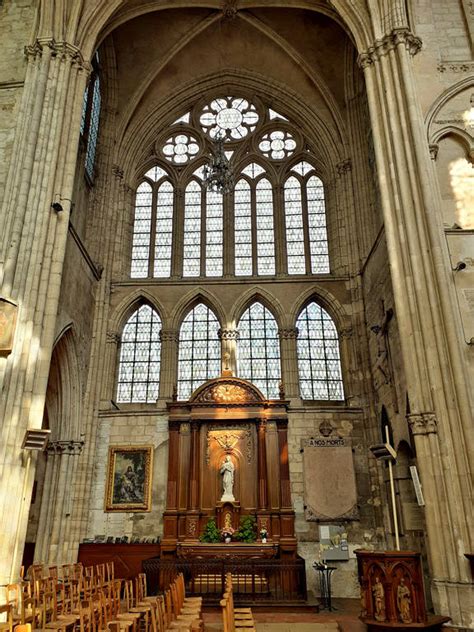 Léglise Notre Dame De La Nativité à Moret Sur Loing Segoleneroyal