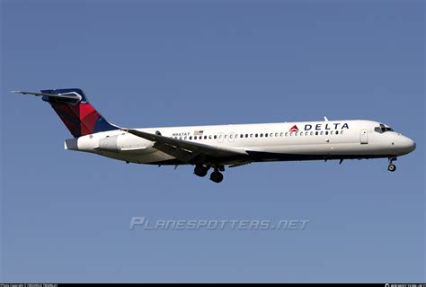 N947at Delta Air Lines Boeing 717 2bd Photo By Frederick Tremblay Id