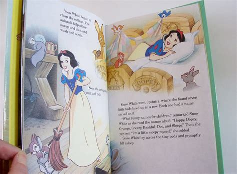 Buy Snow White Disneys Wonderful World Of Reading Hardbound Online In