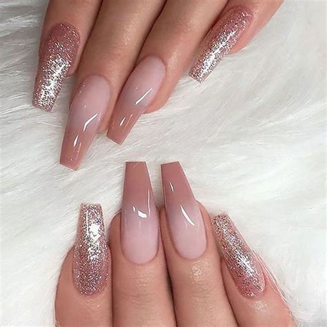 25 Cute Ombre Nail Designs To Celebrate Christmas Party Nail Art