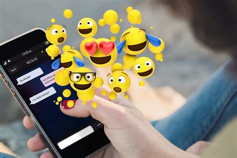 Mengenal Apa Itu Emojimix Yang Viral Di Tiktok Dan Cara Membuatnya