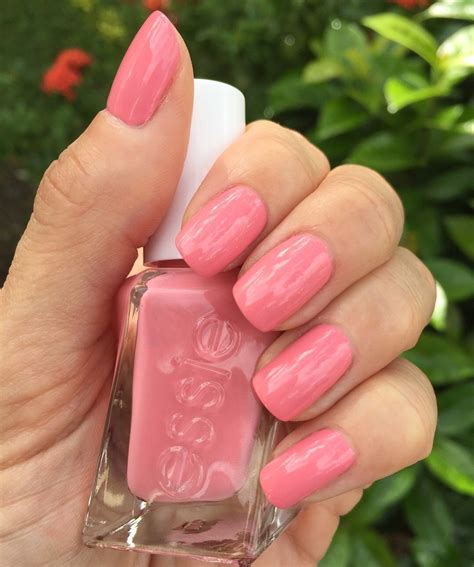 essie gel couture last night s look salmon pink nails pretty nail polish colors chic