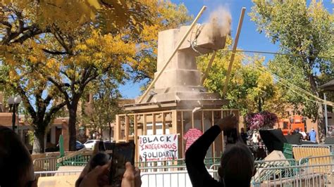 Santa Fe Obelisk Toppled During Indigenous Peoples Day Protest Abc News