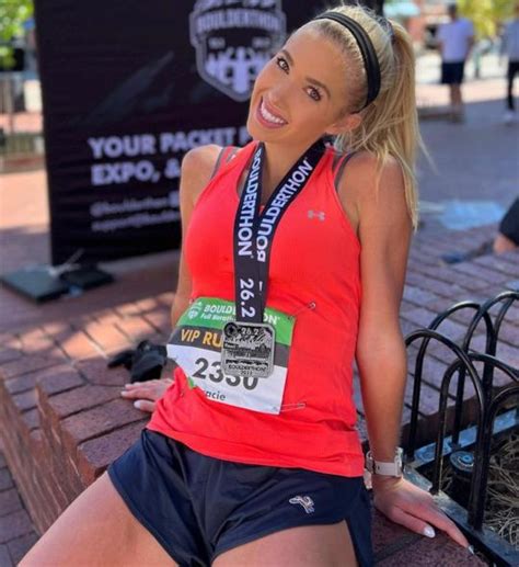 The Life Of Gracie Hunt Marathon Running Former Miss Kansas Usa Is Living Super Bowl Dream