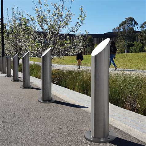 140mm Mitre Top Stainless Steel Bollards Base Plate