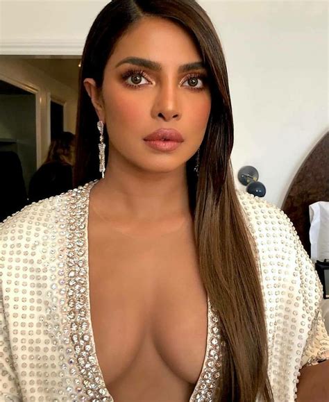 Cumming Between Priyanka Chopra S Tits Would Be Hot R Celebjobuds