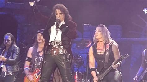 Alice Cooper Poison Live April 4th Ralston Nebraska 2022 Youtube