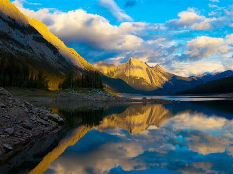 Top 10 Canadian National Parks Luxeinacity