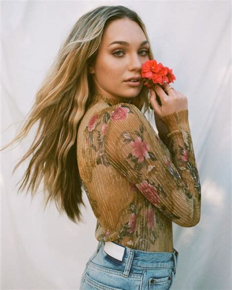 Maddie Ziegler On The Set Of A Photoshoot February 2020 Hawtcelebs