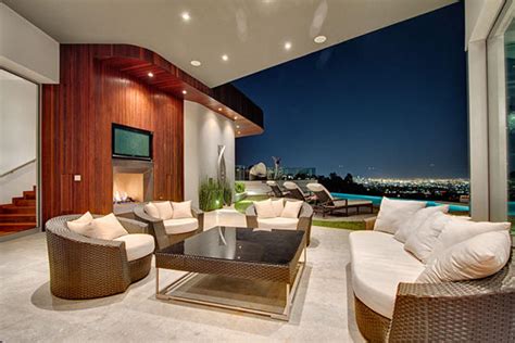 Estate Perched Atop The Bird Streets Of The Hollywood Hills