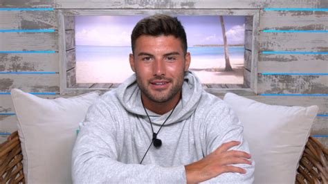 Everyone Is Saying The Same Thing About Love Islands Liam Reardon As