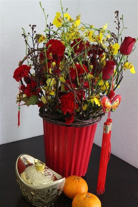Chinese new year (cny) or spring festival or lunar new year has a rich history behind it. Chinese New Year arrangement, Catch the good fortune ...