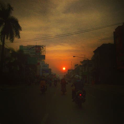 18.09.2013 · senjata ciptaannya tersebut lebih hemat dalam hal operasional, dibandingkan senjata api yang memakai mesiu. Foto Senja Sore - Untuk Anda Gratis