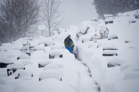 Avalanches Accidents Bring Europes Winter Death Toll To 21 Cbc News