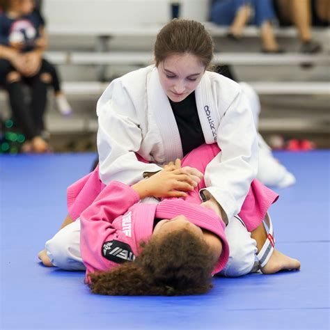 7 Reasons Women Should Practice Jiu Jitsu Elite MMA