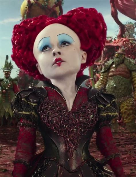 Alice Through The Looking Glass The Red Queen Alice No Pais Das