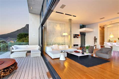 The Newest Trend In Home Design The Indoor Outdoor Living Room