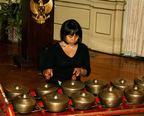Indonesian Bells Percussion Micreditoyaes