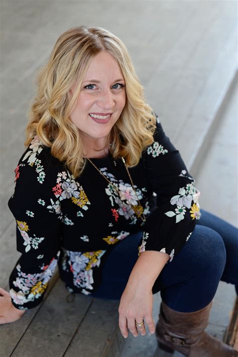 How to Choose Bedroom Furniture: 3 Tips From Interior Designers