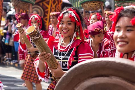 Kuwento Kultura Ng Mga Pangkat Etniko Ibinida Sa Kadayawan Street