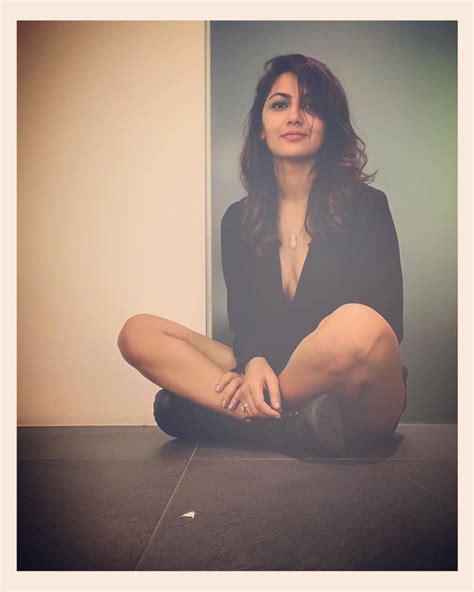 Kumkum Bhagya Actress Sriti Jha Looks Breath Taking In This Latest Instagram Picture The