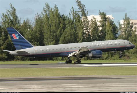 Boeing 757 222 United Airlines Aviation Photo 0961149
