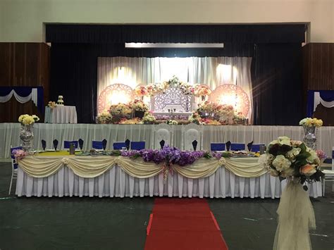 Pelamin & meja makan dalam dewan. Portfolio Majlis ISDA CATERING MELAKA : DEWAN IPK BUKIT ...